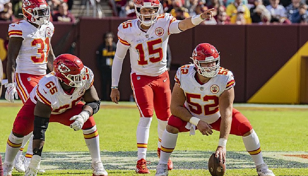 Can the Chiefs' experience beat the 49ers' better QB play to win the Super Bowl?