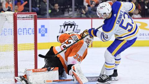 Flyers' 5-2 loss to Sabres marked by Carter Hart's injury
